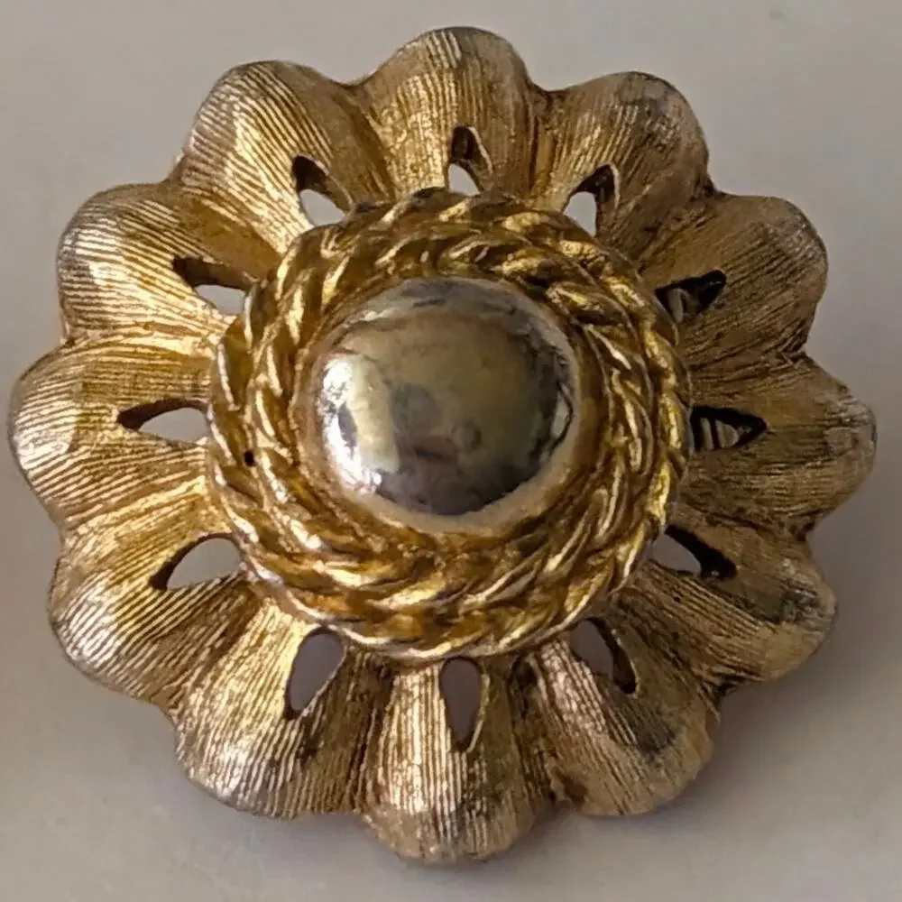 Vintage 1960s Cathe Clip On Earrings Gold Silver Tone Floral Signed 1 Inch
